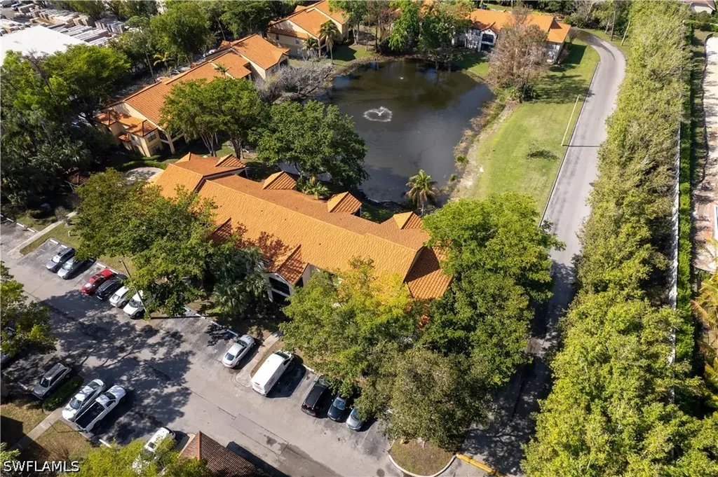 2094 Arbour Walk Circle Naples FL 34109