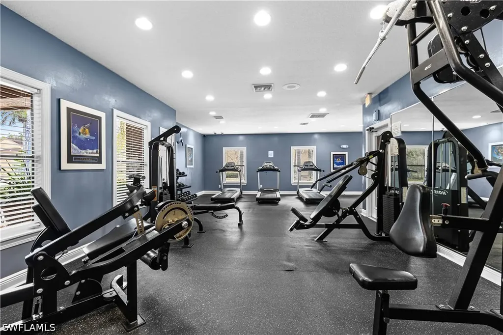 2094 Arbour Walk Circle Naples FL 34109