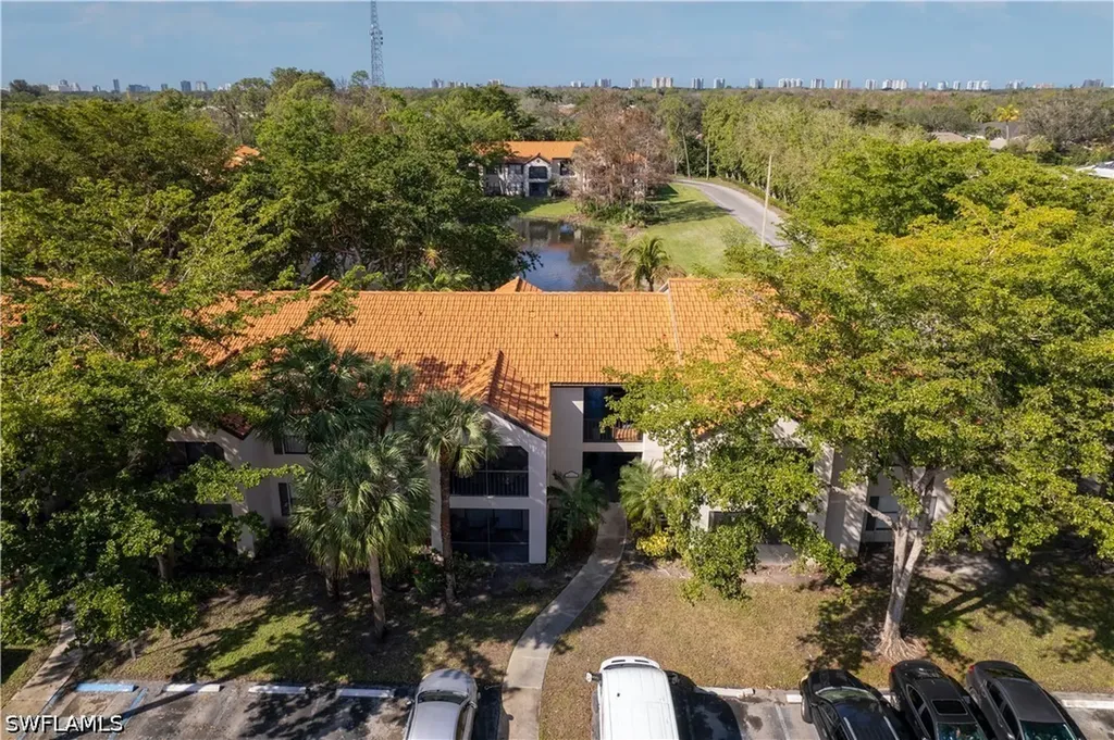 2094 Arbour Walk Circle Naples FL 34109
