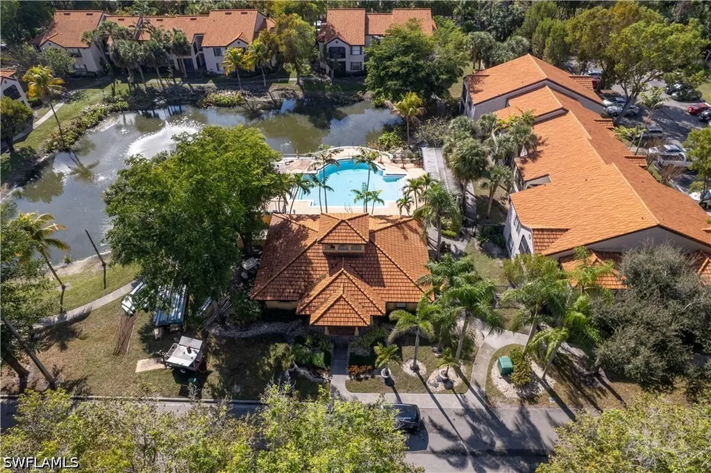 2094 Arbour Walk Circle Naples FL 34109