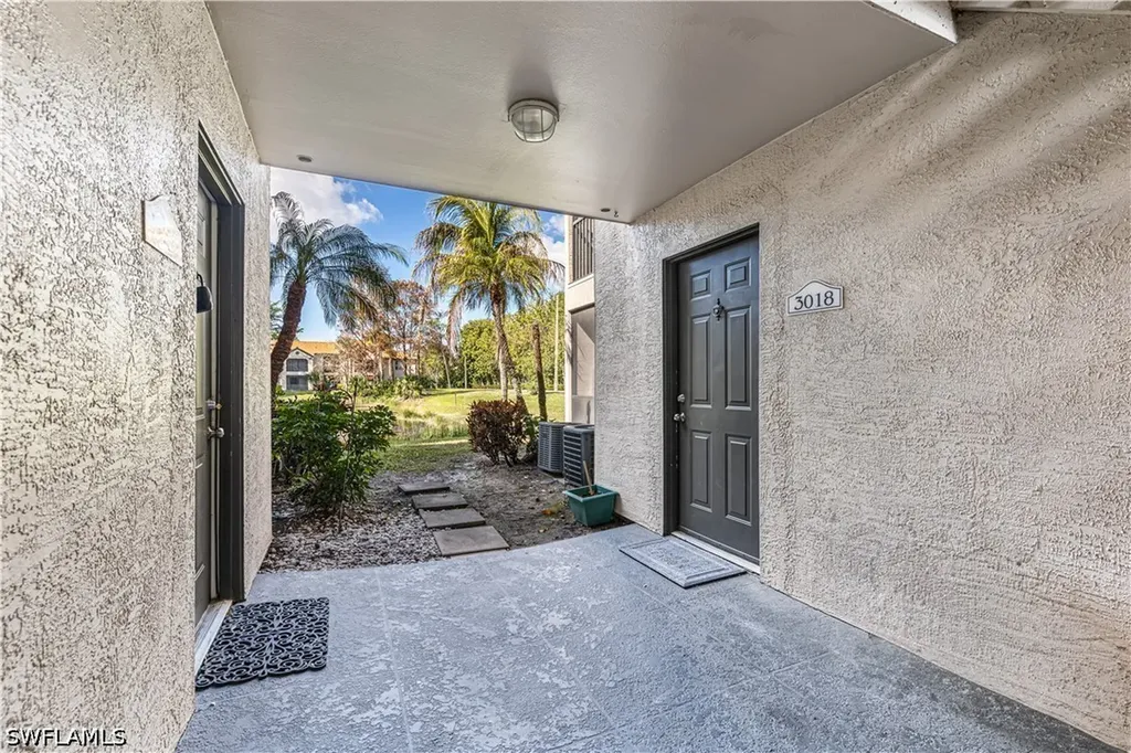2094 Arbour Walk Circle Naples FL 34109