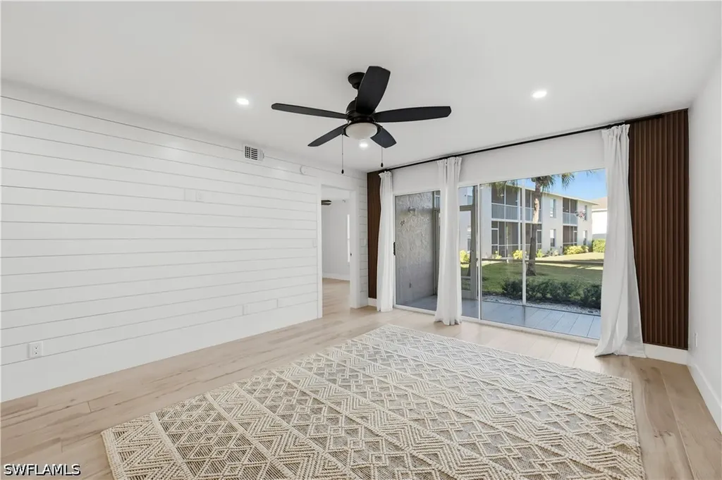 1330 Derbyshire Court Naples FL 34116