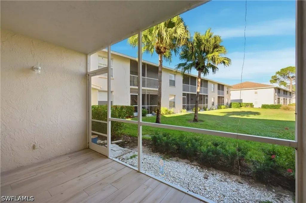 1330 Derbyshire Court Naples FL 34116