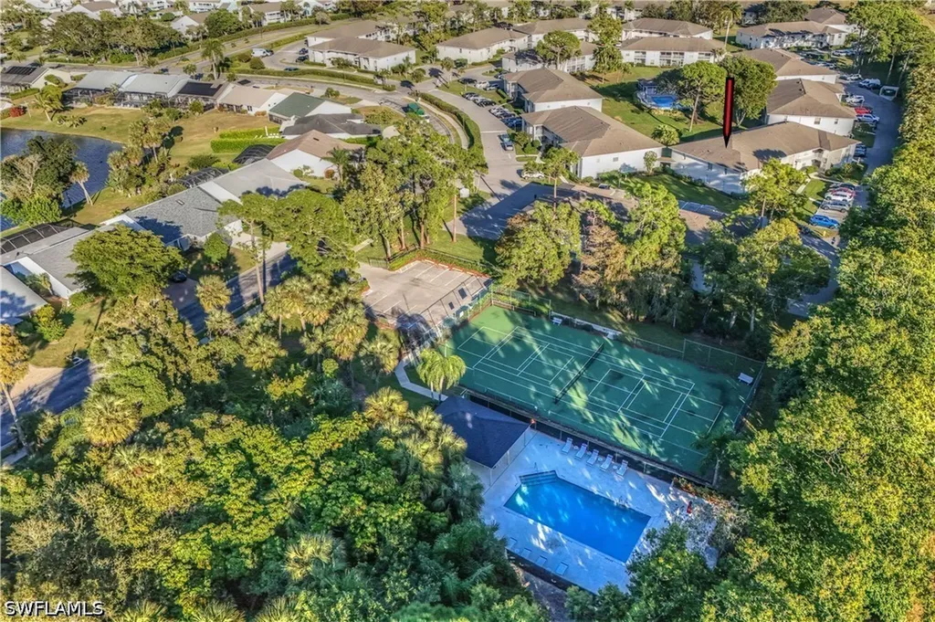 1330 Derbyshire Court Naples FL 34116
