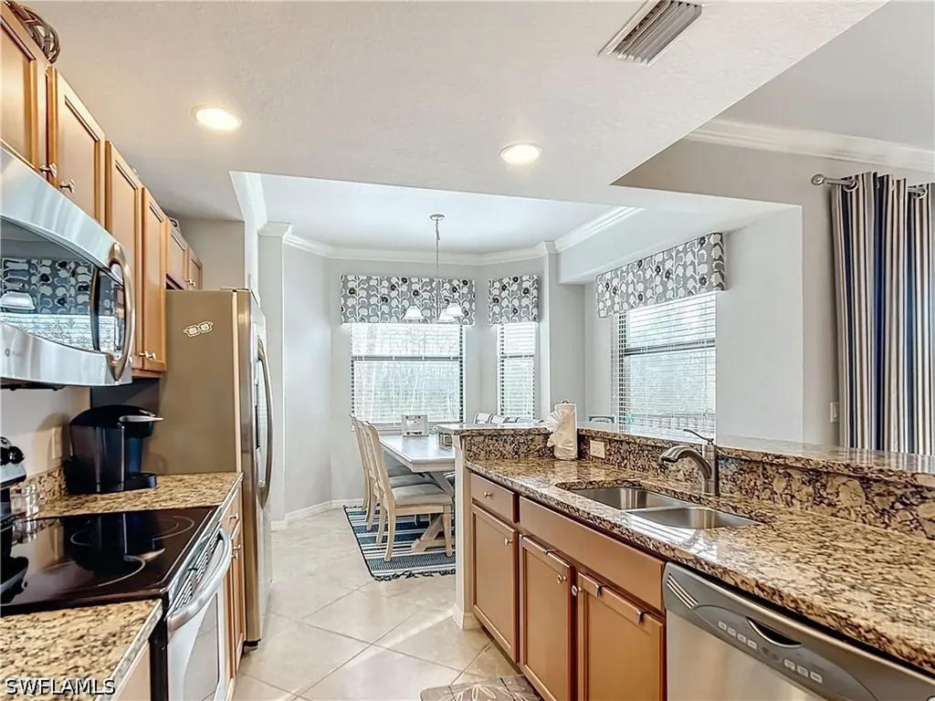 9715 Acqua Court Naples FL 34113