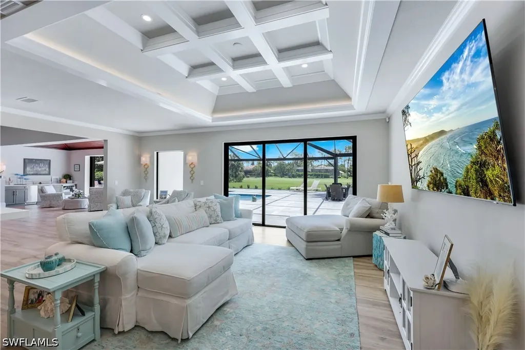 4701 Oak Leaf Drive Naples FL 34119