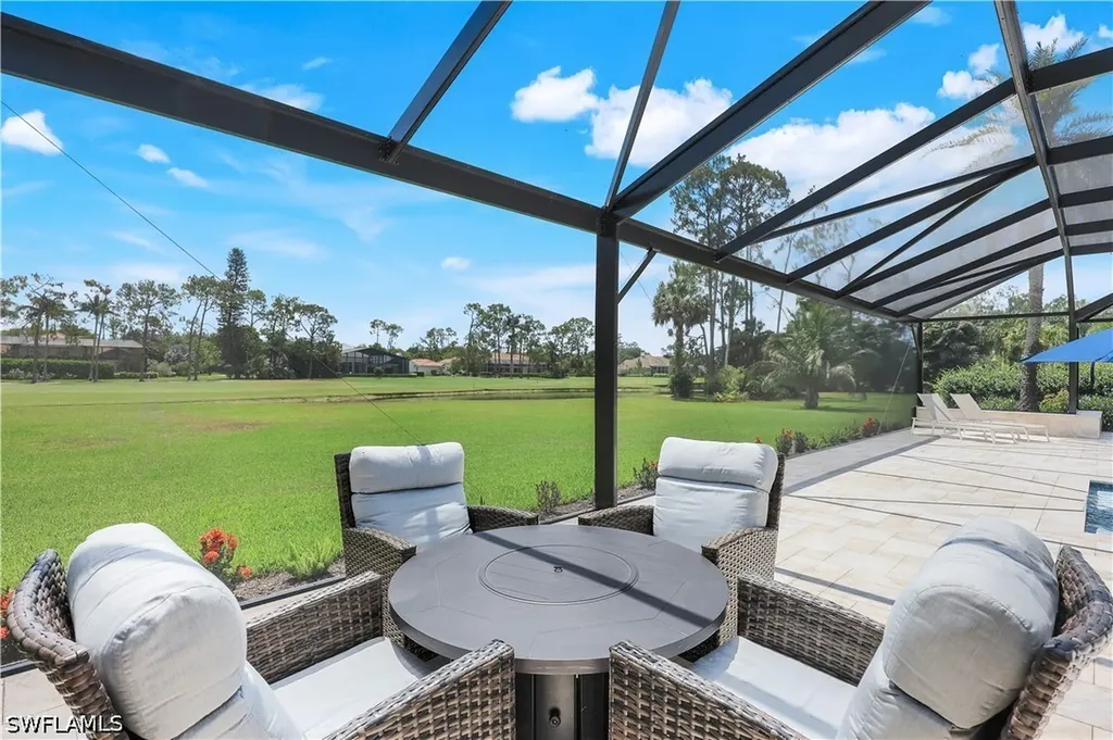 4701 Oak Leaf Drive Naples FL 34119