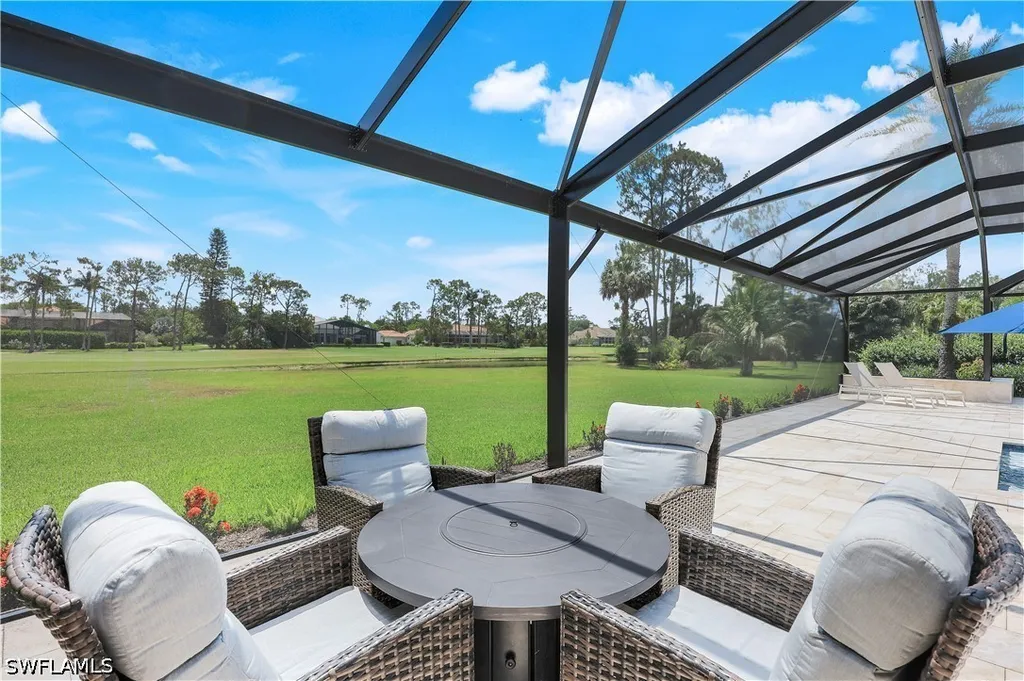4701 Oak Leaf Drive Naples FL 34119