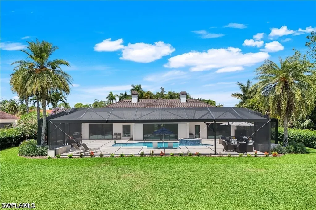 4701 Oak Leaf Drive Naples FL 34119