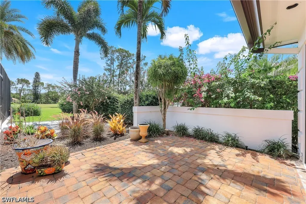 4701 Oak Leaf Drive Naples FL 34119