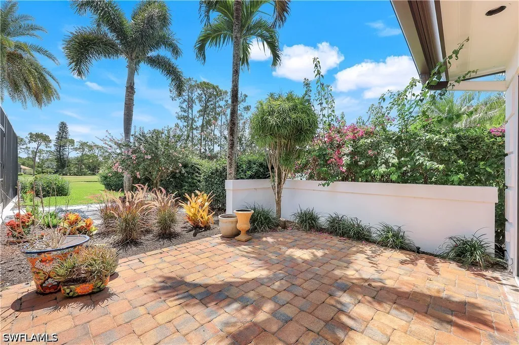 4701 Oak Leaf Drive Naples FL 34119