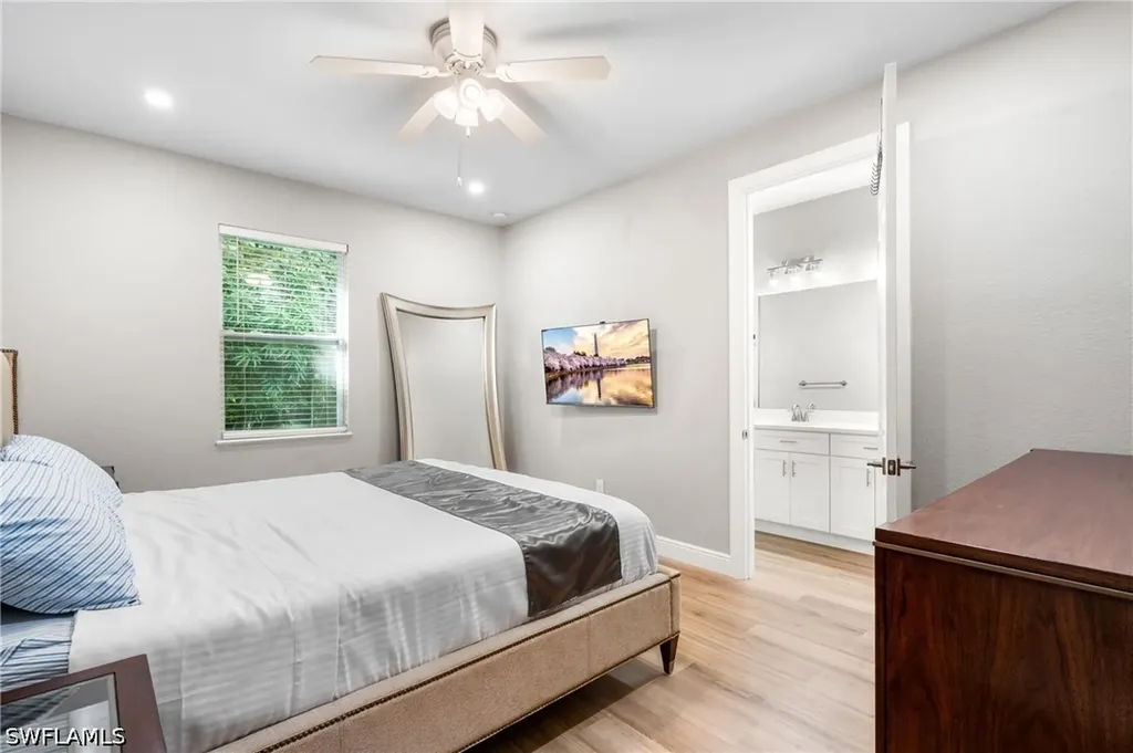 10004 Connecticut Street Bonita Springs FL 34135