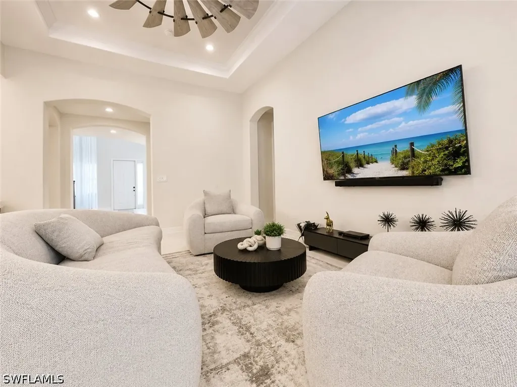 12667 Biscayne Court Naples FL 34105