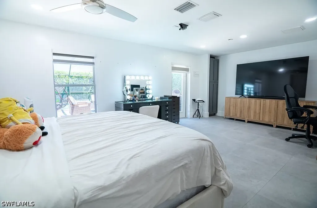 19 NW 13th Place Cape Coral FL 33993