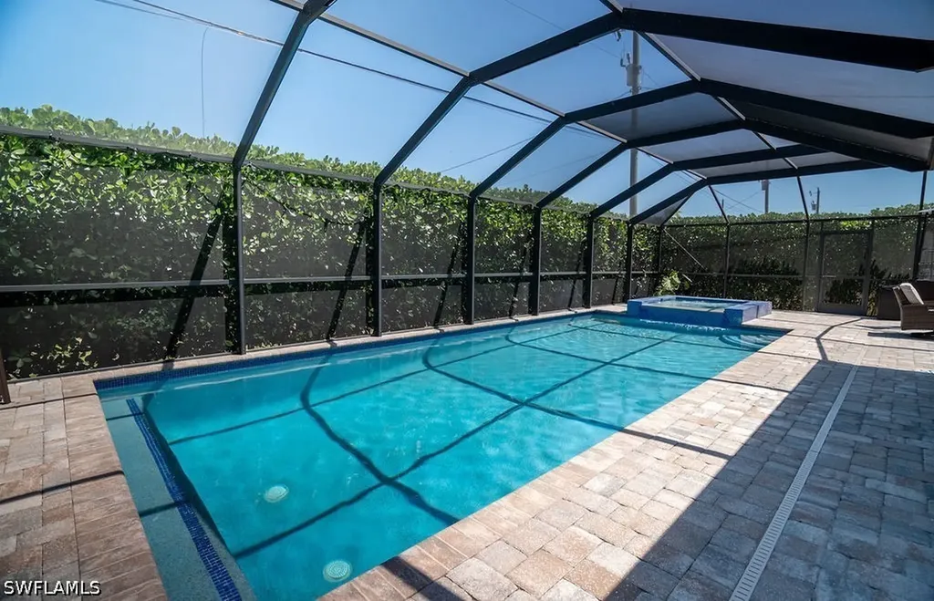 19 NW 13th Place Cape Coral FL 33993