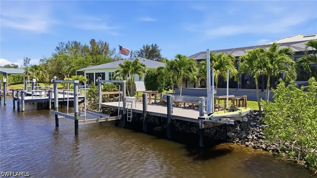 141 Wilderness Cay Naples FL 34114
