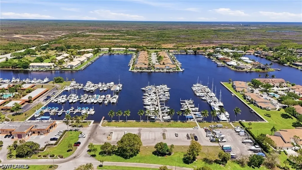 141 Wilderness Cay Naples FL 34114