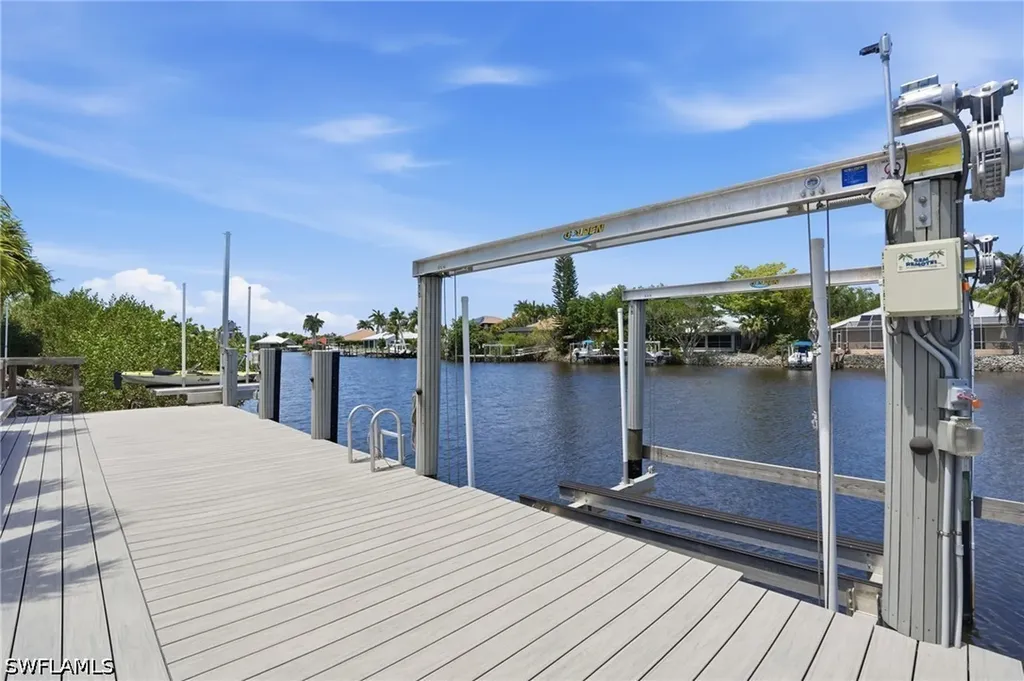 141 Wilderness Cay Naples FL 34114