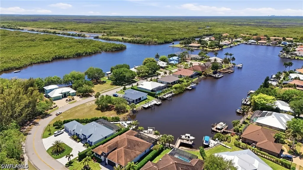 141 Wilderness Cay Naples FL 34114
