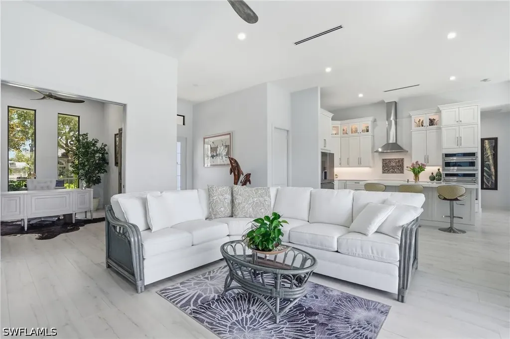 141 Wilderness Cay Naples FL 34114