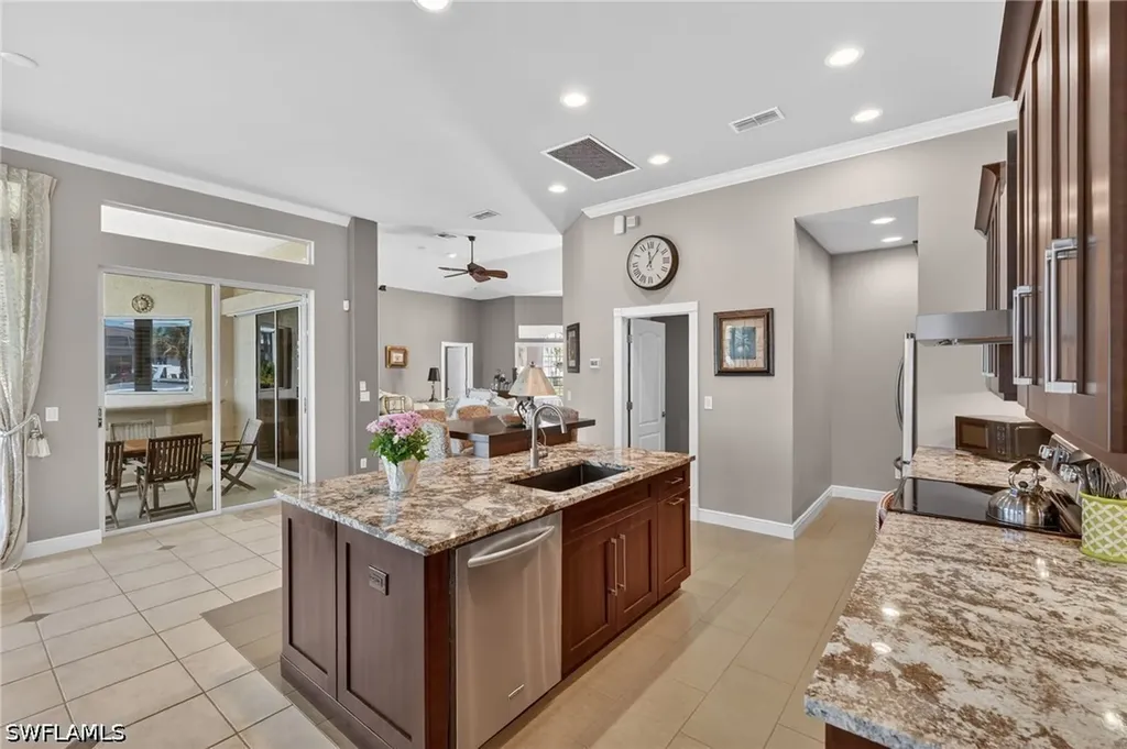 400 Waterleaf Court Marco Island FL 34145