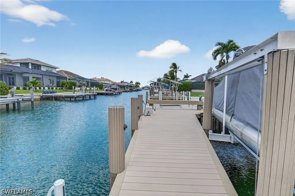 400 Waterleaf Court Marco Island FL 34145