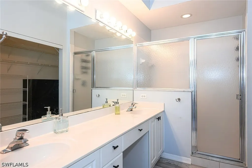 5125 Cedar Springs Drive Naples FL 34110