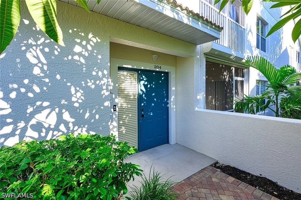 5125 Cedar Springs Drive Naples FL 34110
