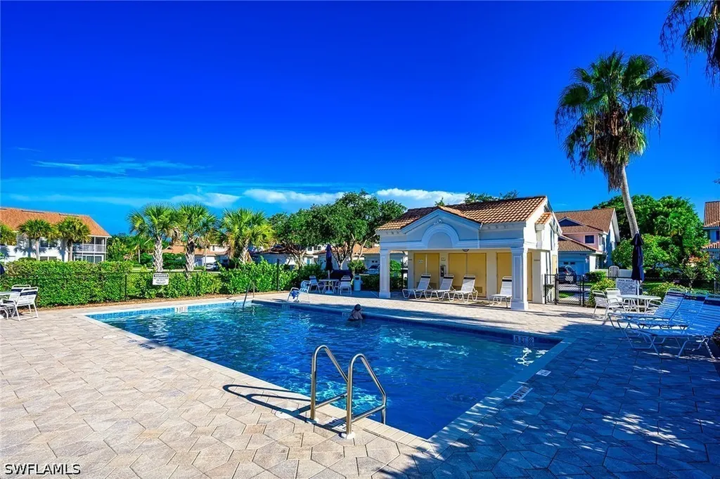 5125 Cedar Springs Drive Naples FL 34110
