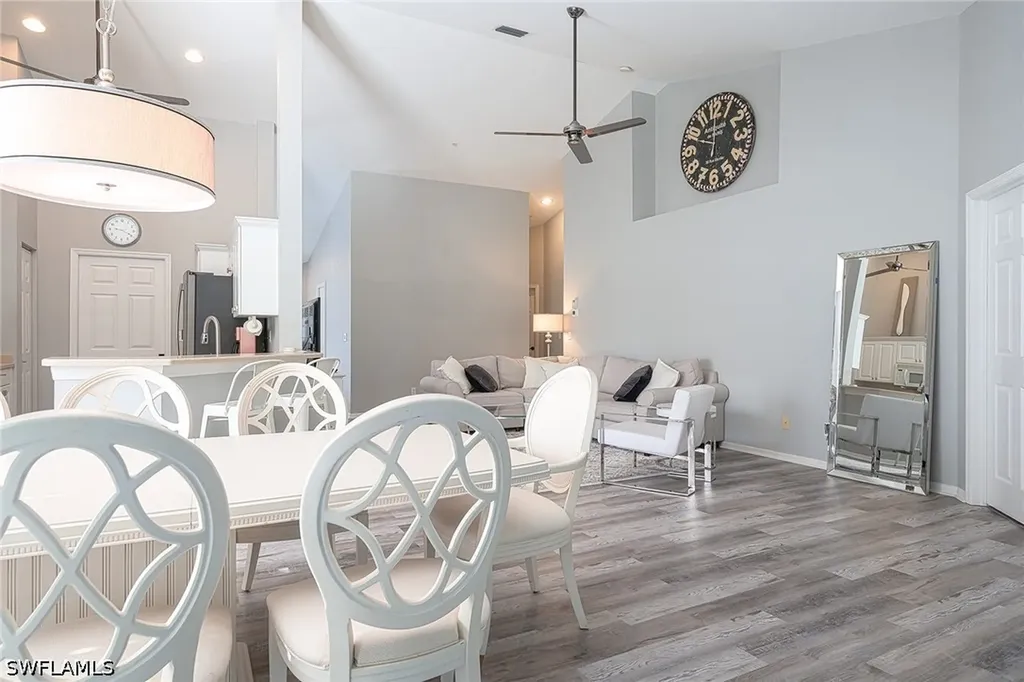 5125 Cedar Springs Drive Naples FL 34110