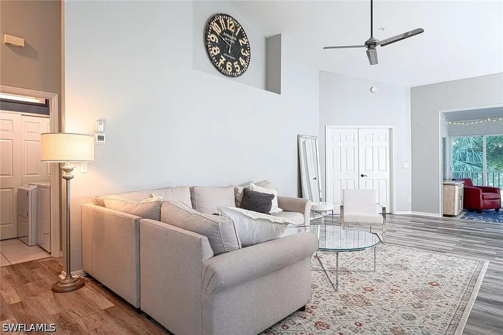 5125 Cedar Springs Drive Naples FL 34110