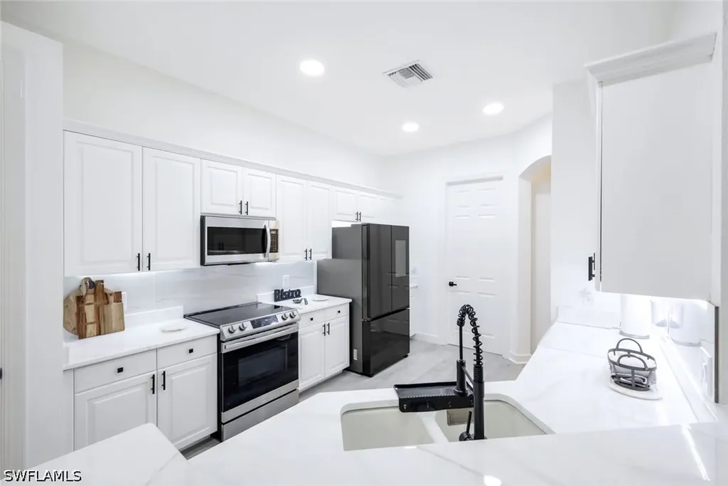 16188 Parque Lane Naples FL 34110