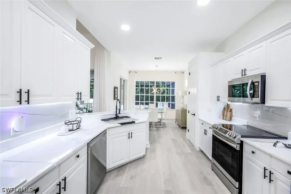 16188 Parque Lane Naples FL 34110