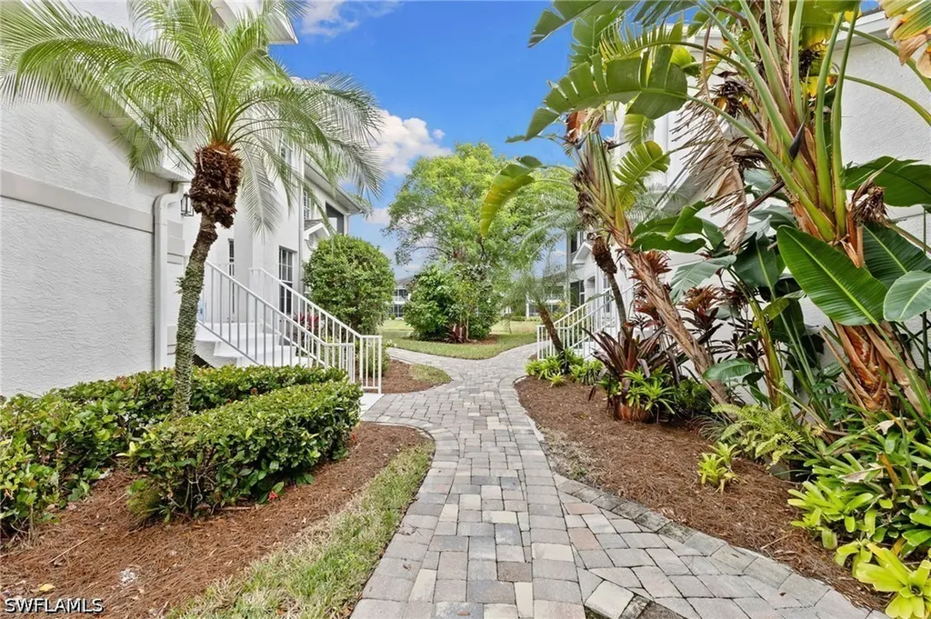 5080 Yacht Harbor Circle Naples FL 34112