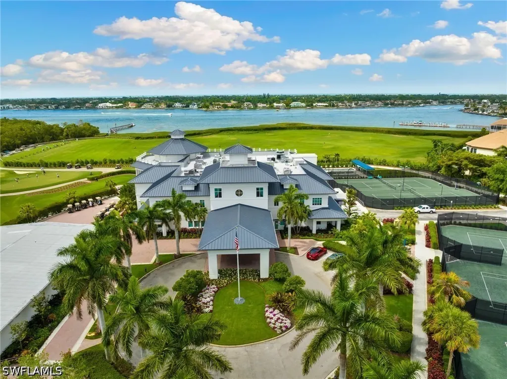 5080 Yacht Harbor Circle Naples FL 34112