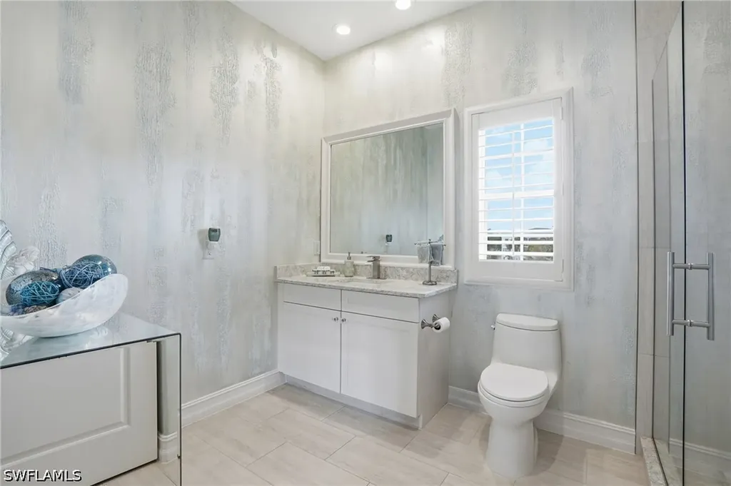17701 Via Bella Acqua Court Miromar Lakes FL 33913