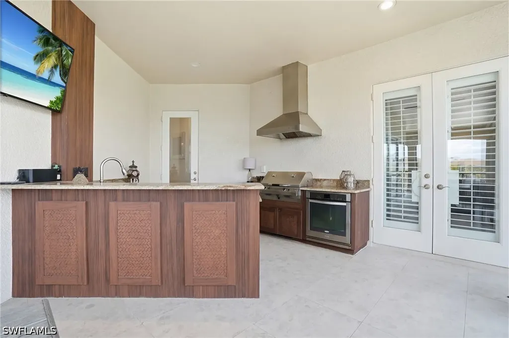 17701 Via Bella Acqua Court Miromar Lakes FL 33913