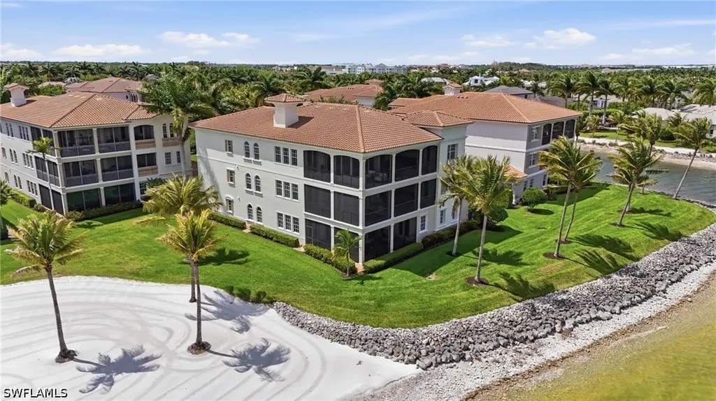 17701 Via Bella Acqua Court Miromar Lakes FL 33913