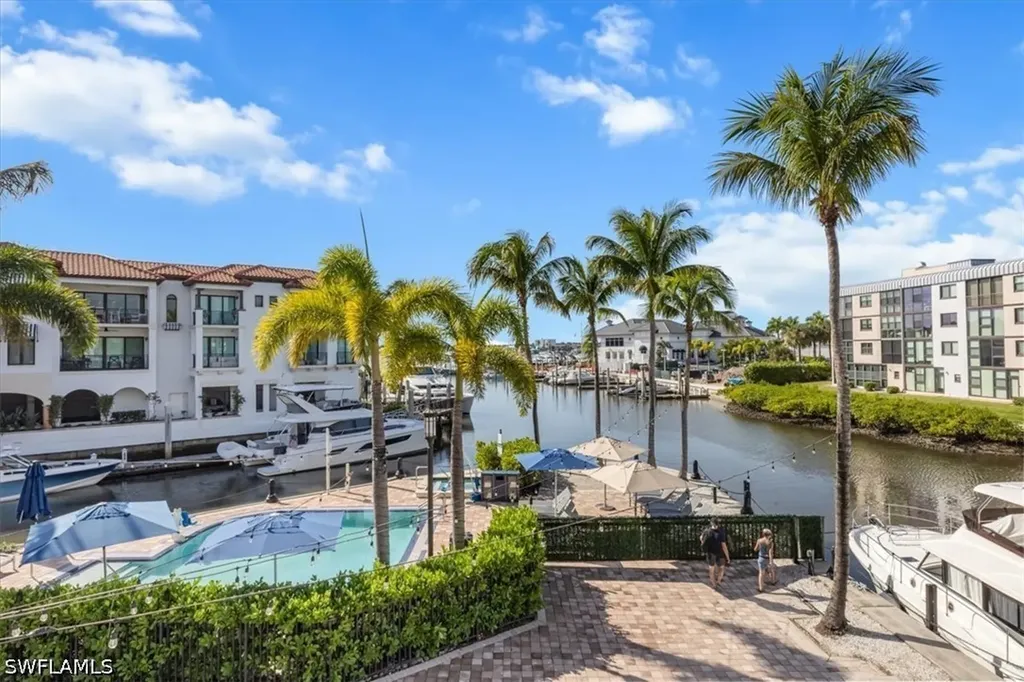 1490 5th Avenue S Naples FL 34102