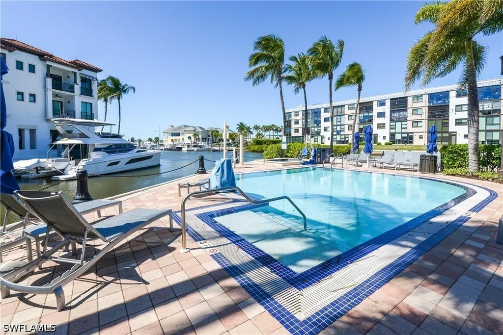 1490 5th Avenue S Naples FL 34102