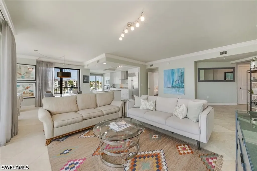 1490 5th Avenue S Naples FL 34102