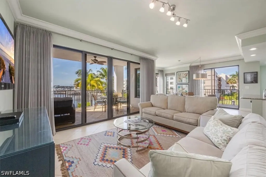 1490 5th Avenue S Naples FL 34102