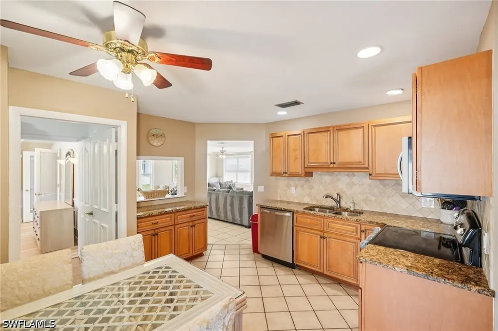 770 93rd Avenue N Naples FL 34108