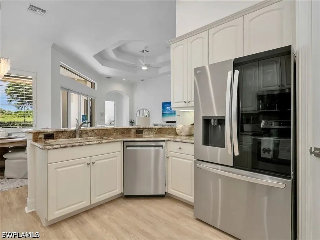 4232 Kensington High Street Naples FL 34105