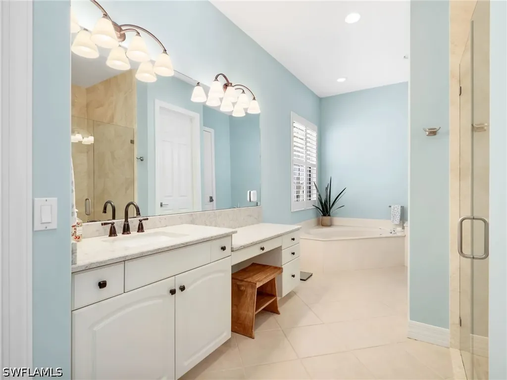 4232 Kensington High Street Naples FL 34105