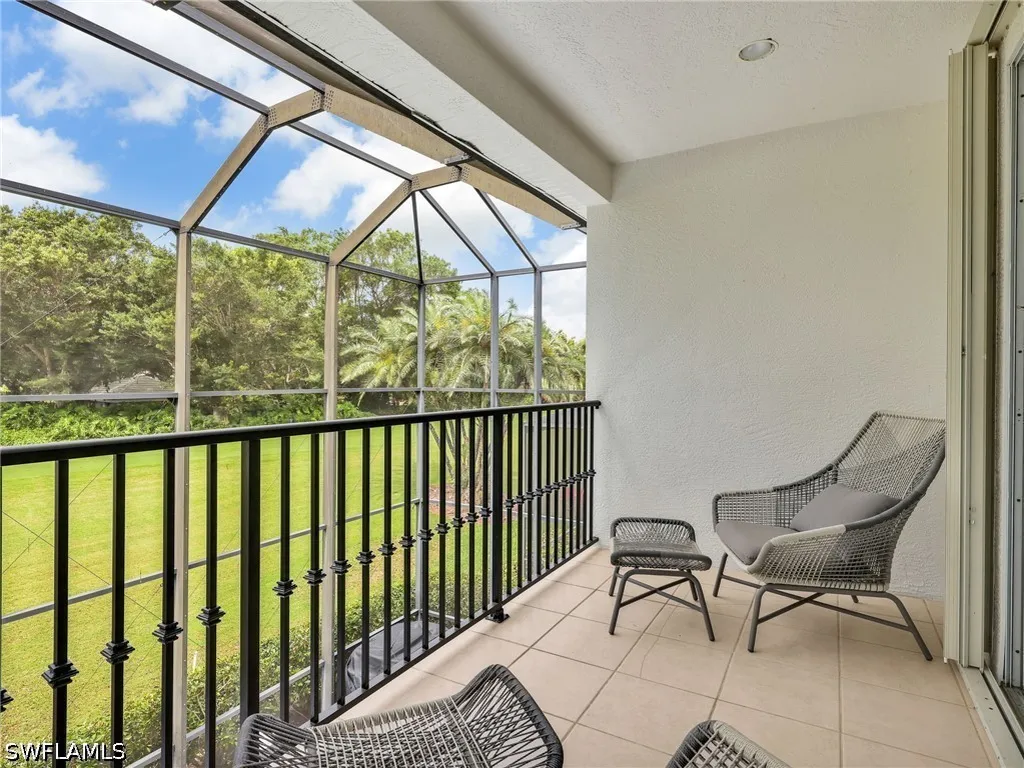 4232 Kensington High Street Naples FL 34105