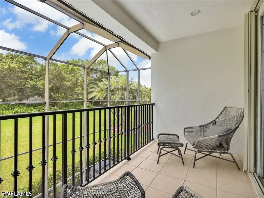 4232 Kensington High Street Naples FL 34105
