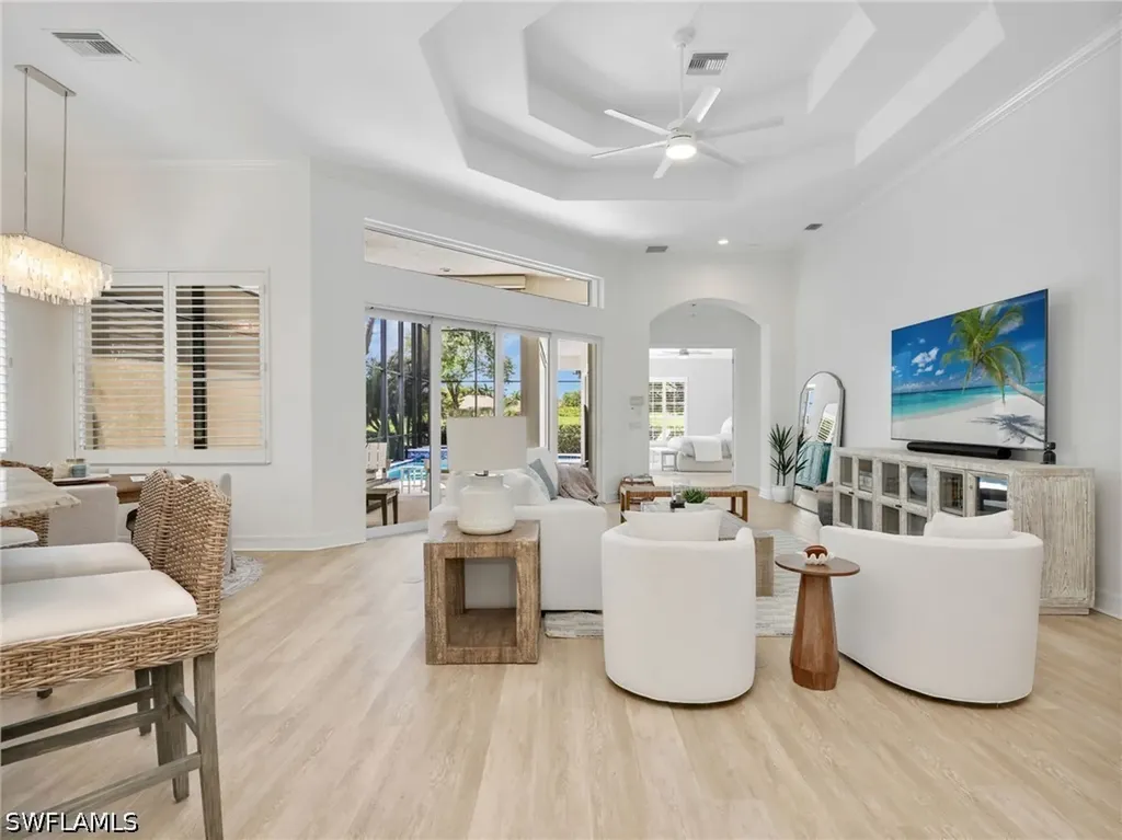 4232 Kensington High Street Naples FL 34105