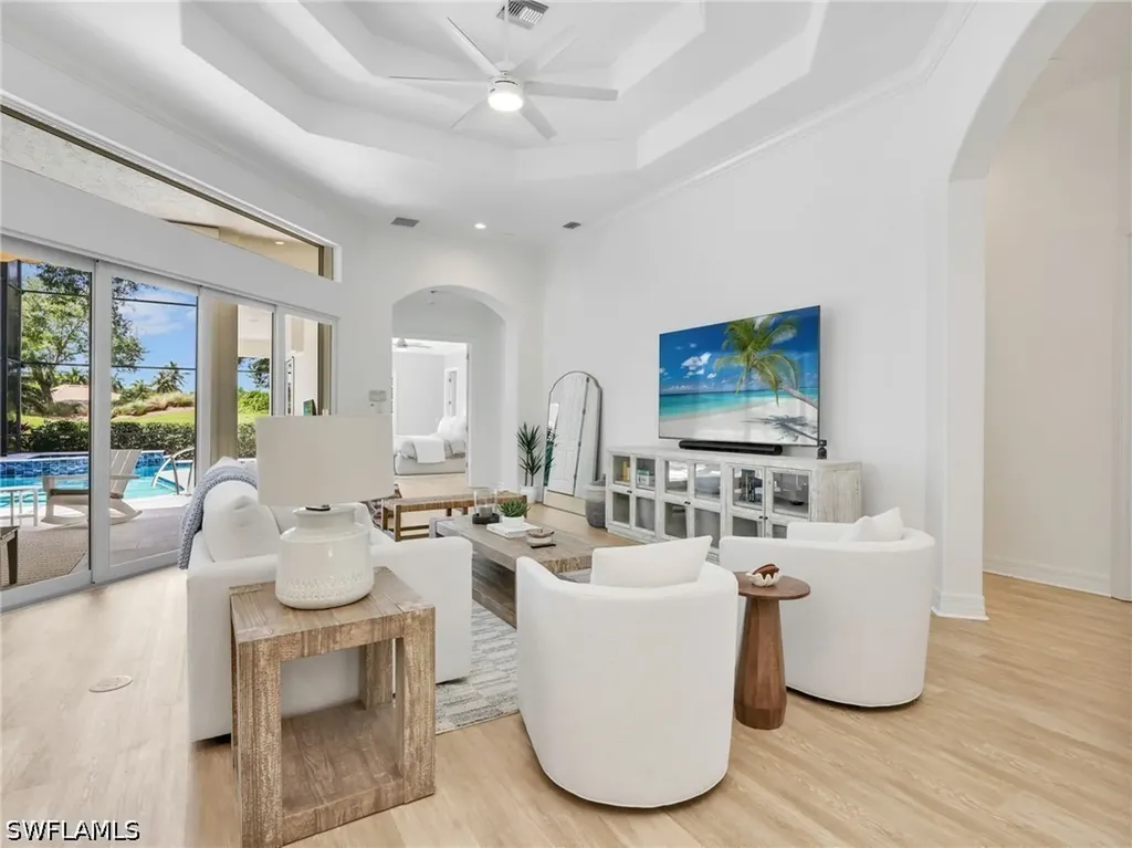 4232 Kensington High Street Naples FL 34105