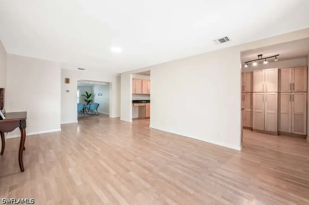 778 Broad Court S Naples FL 34102